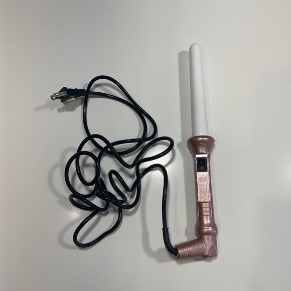 1" Rose Gold Cortex Curling Wand - Picture 3 of 4